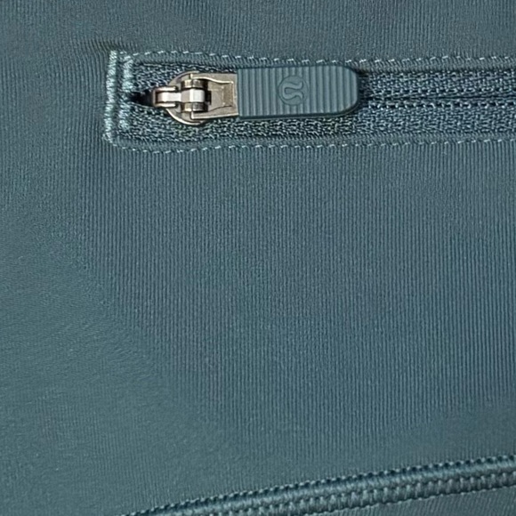 Lululemon Speed Up Crop Leggings Size 4 In Teal Shadow 21" - Picture 5 of 8